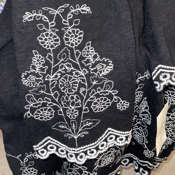 Charter Club Black & White Embroidered Tunic NWT - Picture 8 of 11